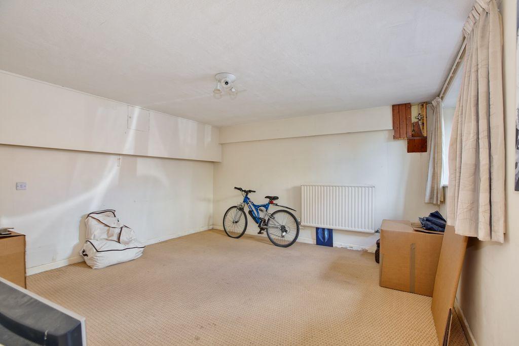 Flat 2 Bedroom 2