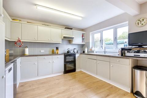 4 bedroom detached house for sale - Yapton Road, Middleton-On-Sea, Bognor Regis, PO22