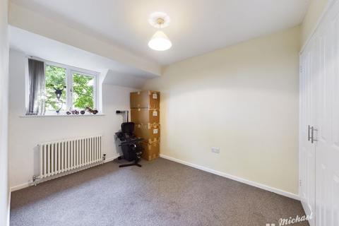 8 Chadbone Close, Aylesbury, HP20 2PS