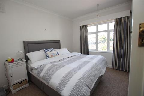 12 Dulwich Road, Holland-on-sea, Clacton-on-sea, CO15 5NA
