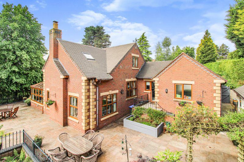 Birchall Lane, Leek, ST13 4 bed detached house for sale £600,000
