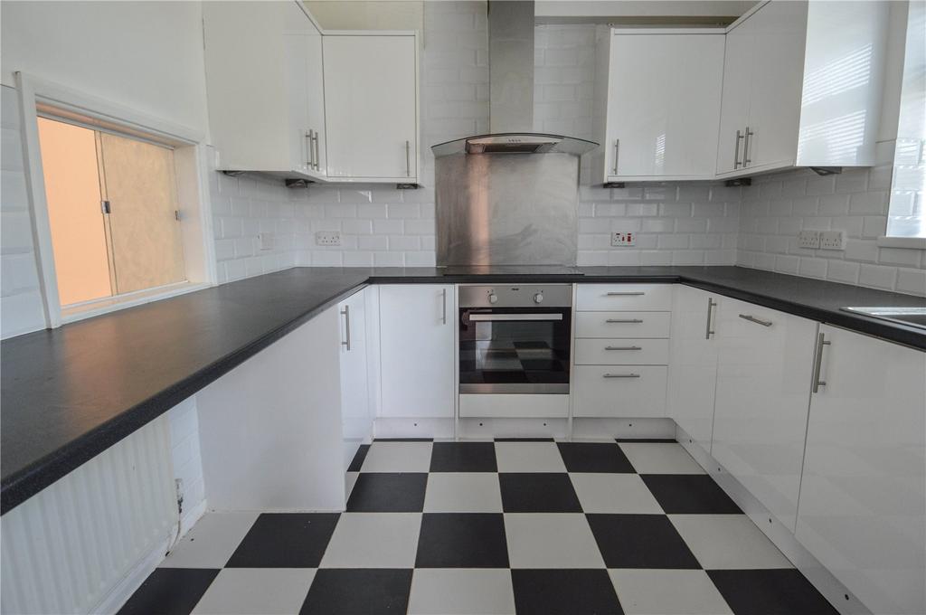 House in Birmingham, West Midlands - View 5