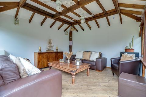 4 Branscombe Square, Southend-on-sea, SS1 3QD