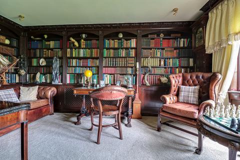 4 Branscombe Square, Southend-on-sea, SS1 3QD
