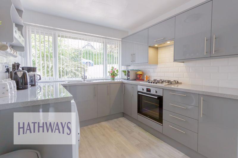 Anthony Drive, Caerleon 3 bed semidetached house £280,000