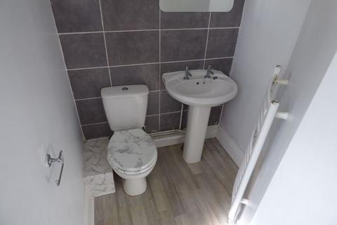 11 Henley Place, Gloucester, GL1 5EF