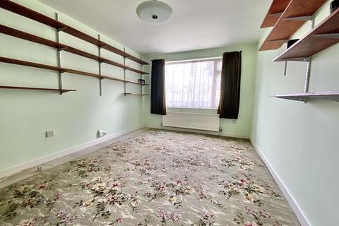 9 Meon Road, Bournemouth, BH7 6PN