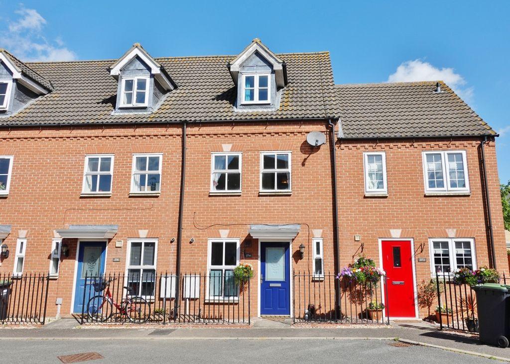 Columbine Road, Ely 3 bed terraced house £1,200 pcm (£277 pw)