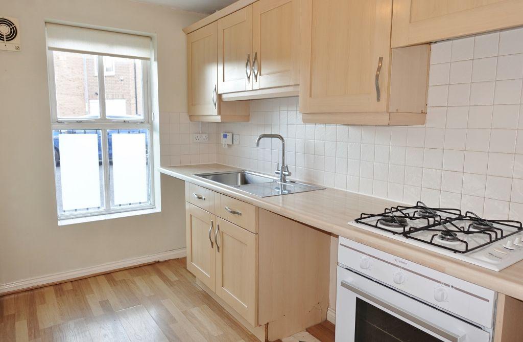 Columbine Road, Ely 3 bed terraced house £1,250 pcm (£288 pw)