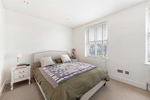 2 bedroom apartment to rent - Portobello Road, London, W11