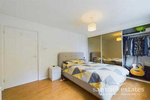 1 bedroom flat to rent, Central Hill, London, SE19