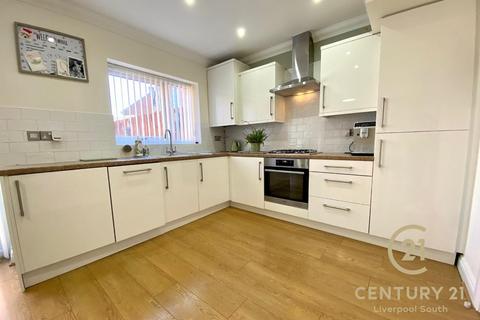 3 bedroom semi-detached house to rent, Kings Drive, Woolton, L25