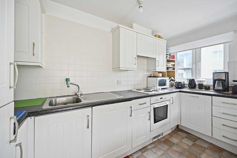 6 Bennett Close, Hounslow, TW4 5AE