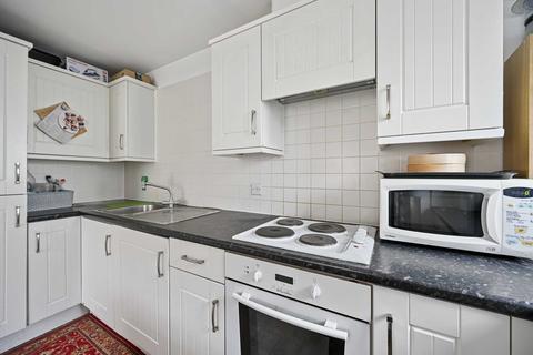 6 Bennett Close, Hounslow, TW4 5AE