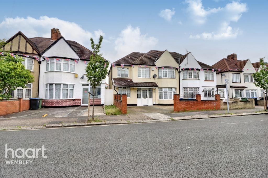 Scarle Road, Wembley 6 bed semidetached house for sale £975,000