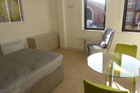 Studio to rent - The Chambers, East Street, Reading, RG1