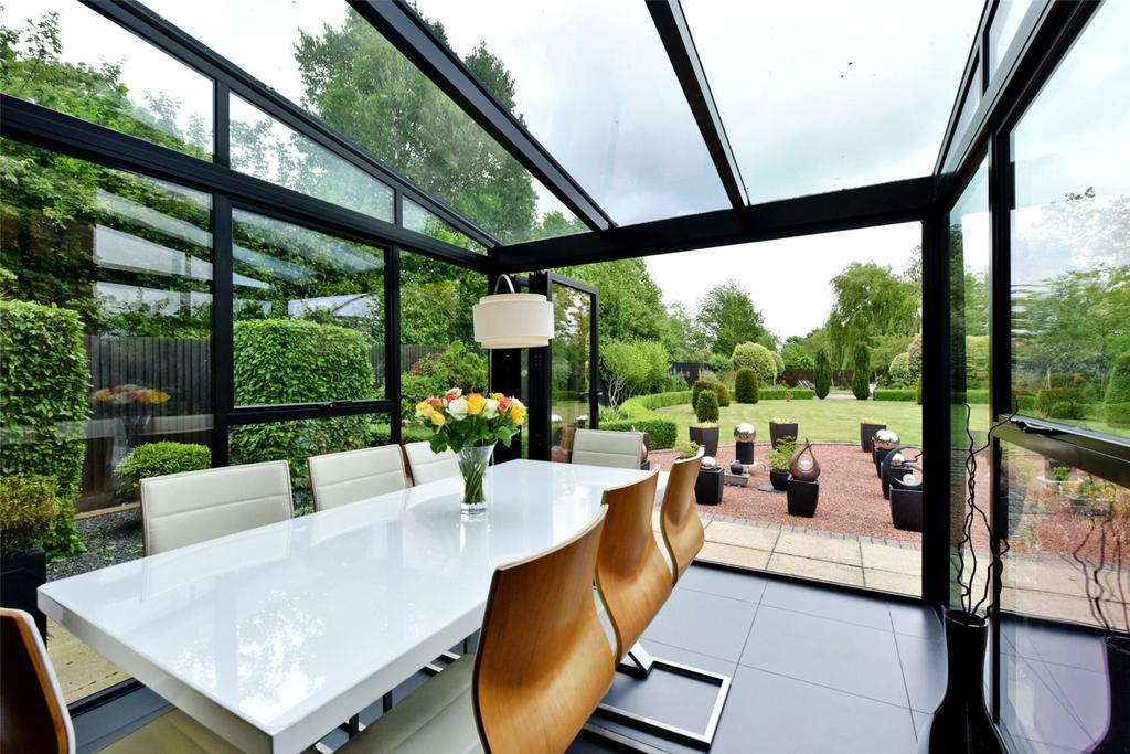 Breakfast Room