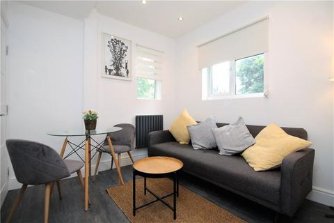 undefined, The Avenue, Coulsdon, CR5