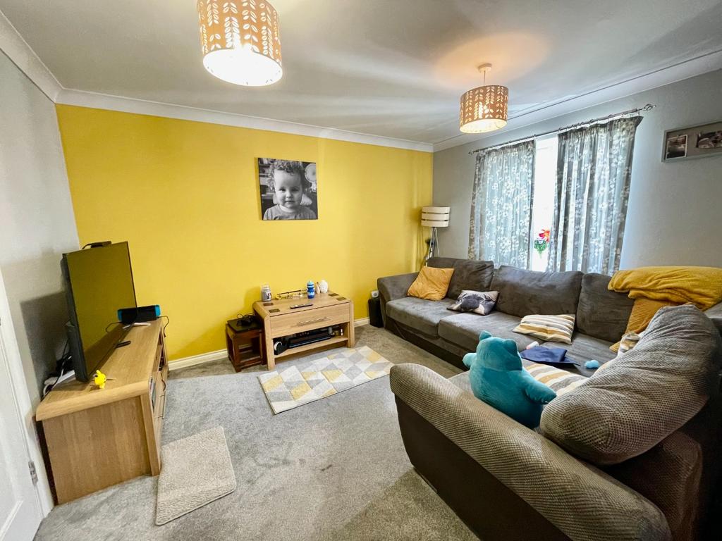 Pear Tree Place, Farnworth, Bolton, Lancashire, BL4 9RX 2 bed apartment