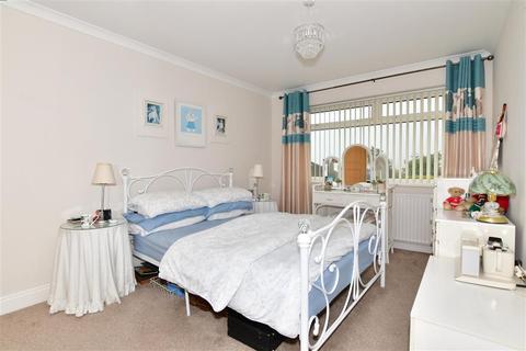 2 Capel Street, Capel Le Ferne, Folkestone, CT18 7JP