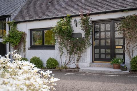 Backcroft Cottage Back Croft, Dunblane, FK15 0BL