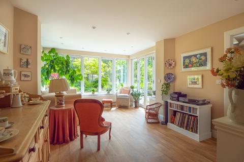 Backcroft Cottage Back Croft, Dunblane, FK15 0BL