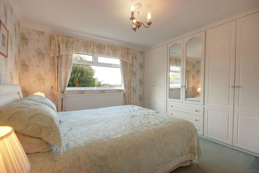 Bedroom 1 (Double)