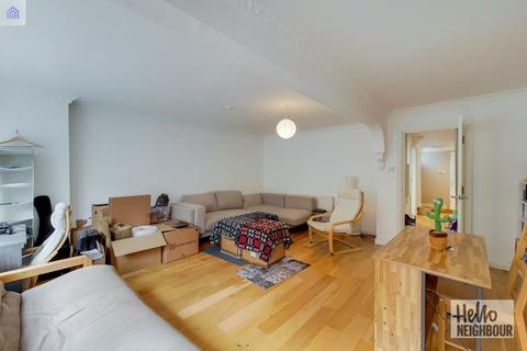 3 bedroom terraced house to rent, Claylands Road, London, SW8