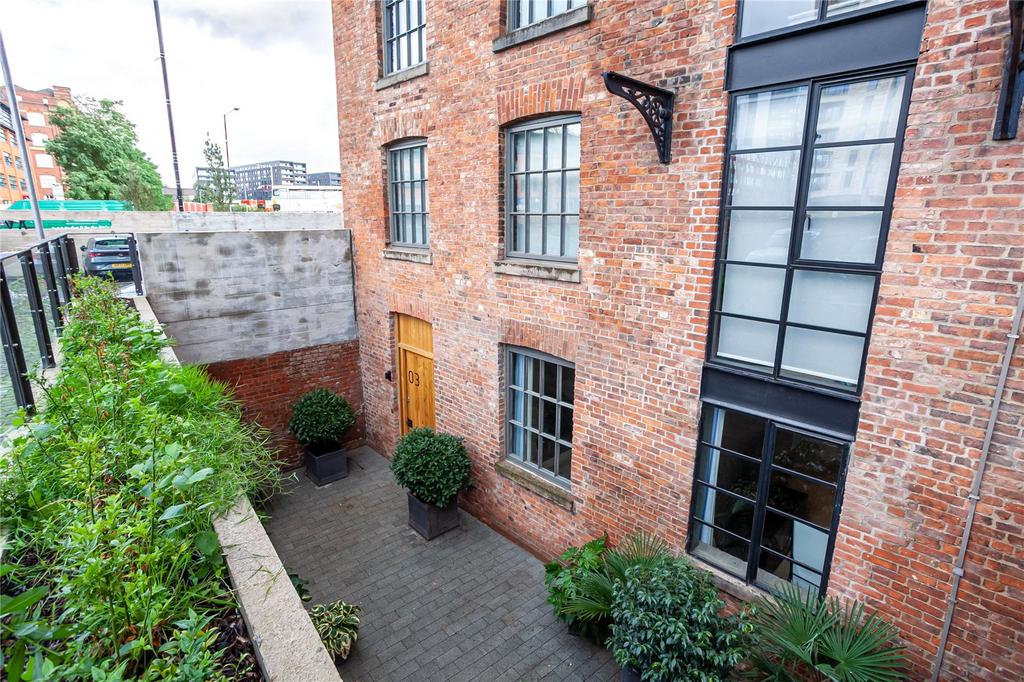 Outdoor Terrace