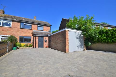 9 Upton Close, West Bergholt, Colchester, CO6 3BJ