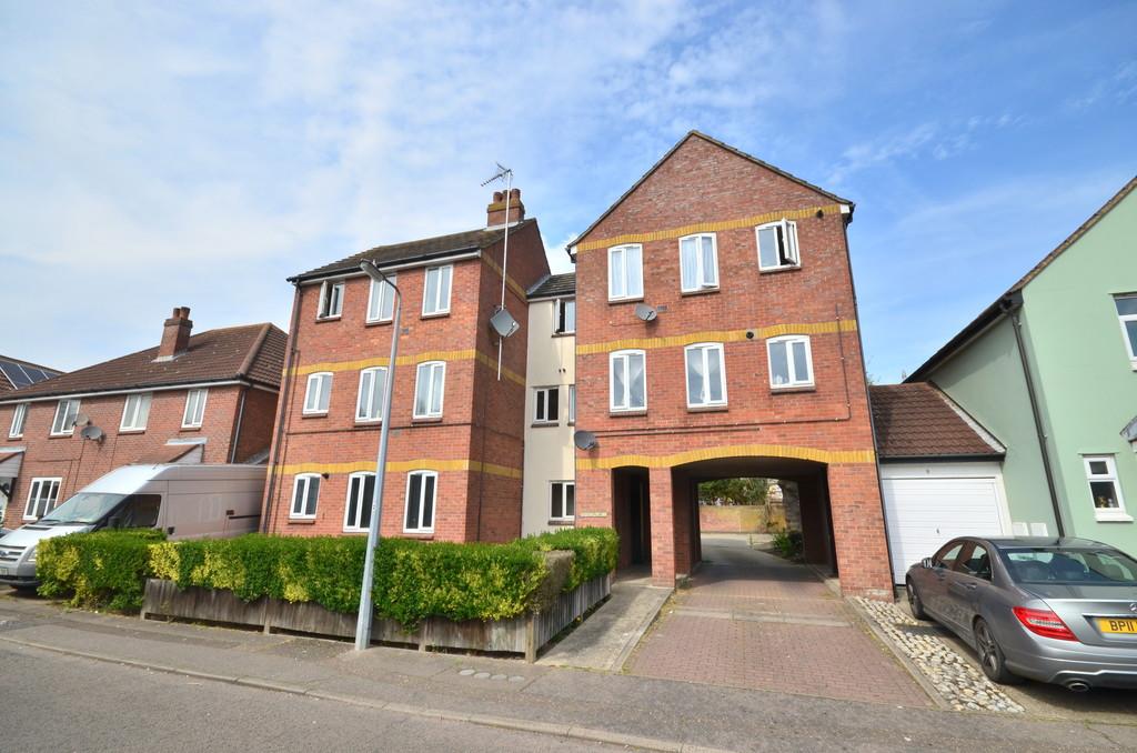 Tony b Close, Highwoods, Colchester CO4 9RG 1 bed flat £130,000