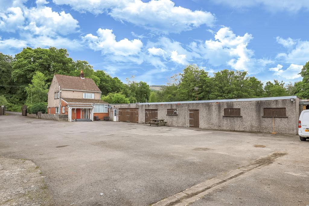 Mill Farm, Grovers Road, Pontypridd CF37 3ND 3 bed farm house for sale