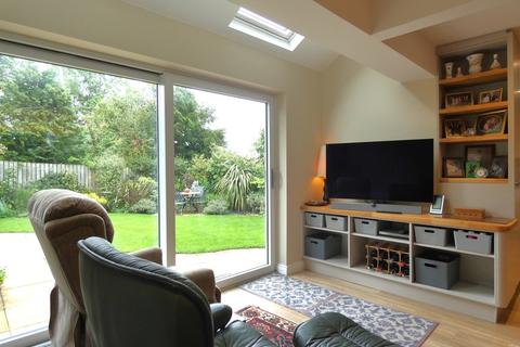 2 Chestnut Close, Aiskew, Bedale, DL8 1XN
