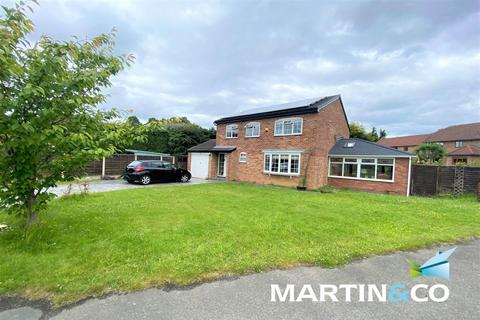 4 bedroom detached house to rent, Woodthorpe Glades, Wakefield WF2