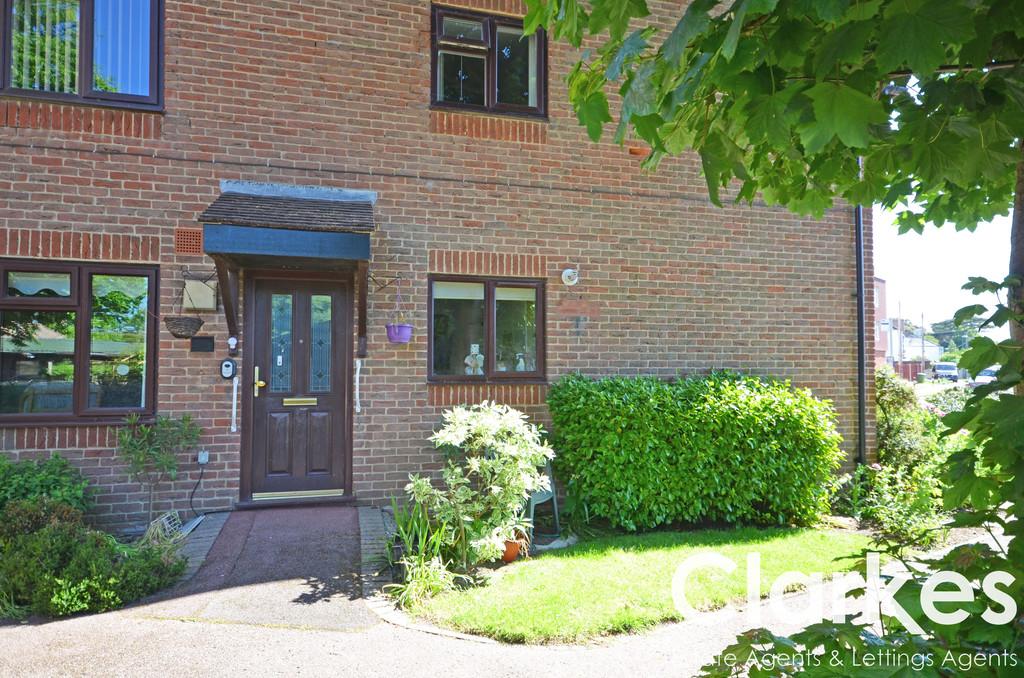 Felpham Road, Felpham, Bognor Regis 2 bed retirement property £185,000