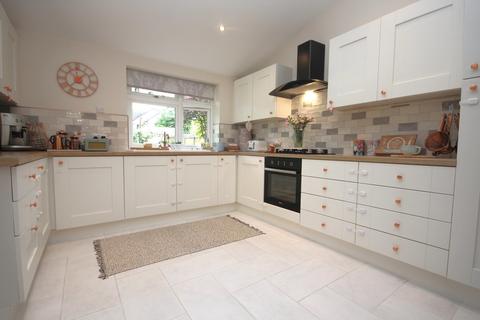Newport Bridge Road, Bursledon, Southampton, SO31 8AL