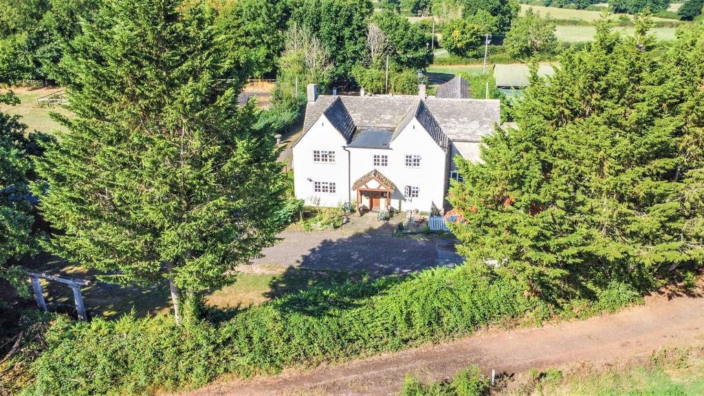 Hayes Knoll, Purton Stoke 5 bed farm house for sale £1,450,000