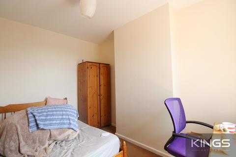 5 bedroom terraced house to rent, Lodge Road, Southampton