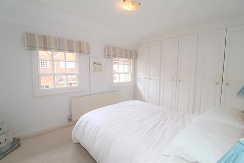 21 Frythe Close, Kenilworth, CV8 2SY