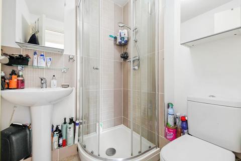 15 Eagle Close, Waltham Abbey, EN9 3NA