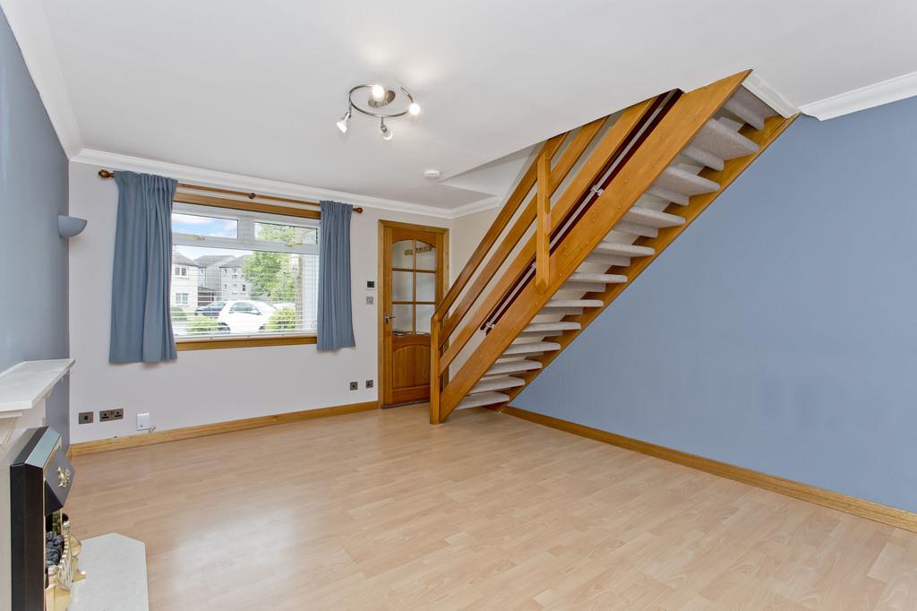 Maryfield Park, Mid Calder 2 bed terraced house £138,000