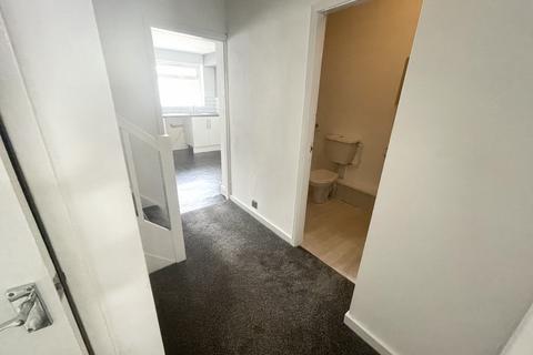 2 bedroom terraced house to rent, Estcourt Street, Hull HU9