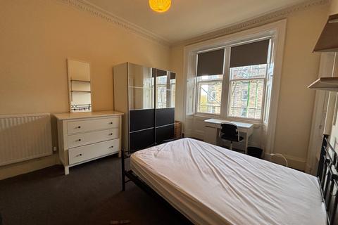 4 bedroom flat to rent, Warrender Park Terrace, Edinburgh, EH9