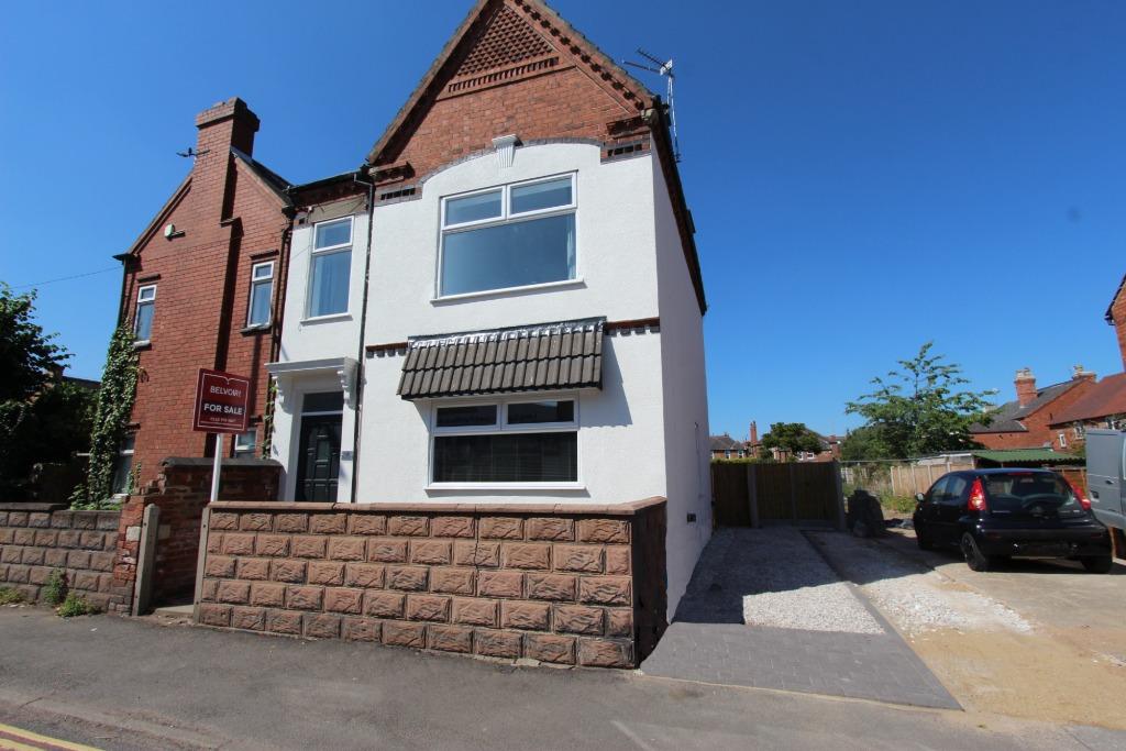 College Street, Long Eaton, NG10 3 bed semidetached house £255,000