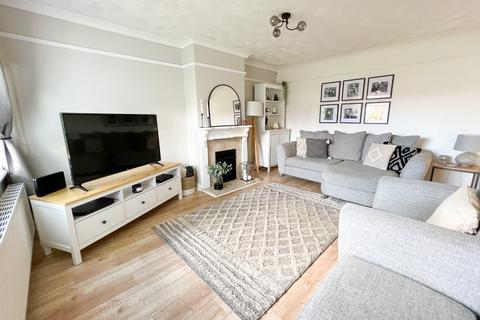 95 Chadwick Avenue, Rednal, Birmingham, B45 8ED