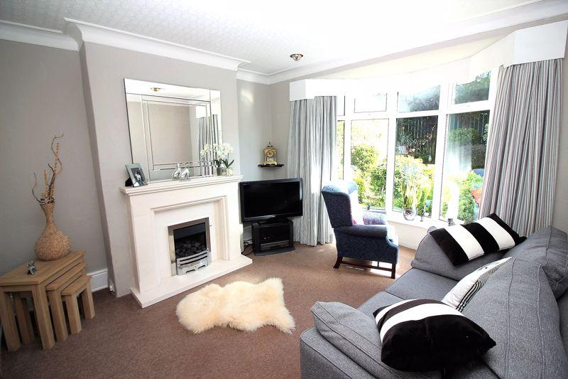 Willowfield Road, Halifax 3 bed property for sale £189,995
