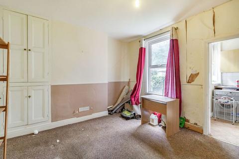 4 bedroom end of terrace house for sale - Lydgate Lane, Sheffield, S10