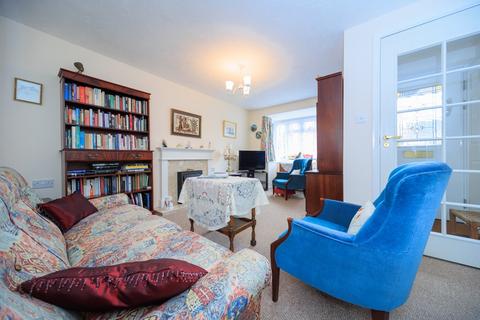 2 bedroom bungalow for sale - Sutton Close, Quorn, LE12