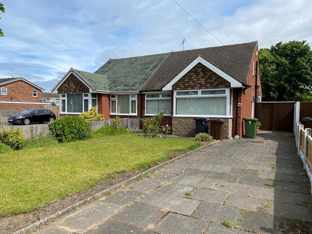 Watchyard Lane, Formby, Liverpool, L37 2 bed semidetached bungalow for
