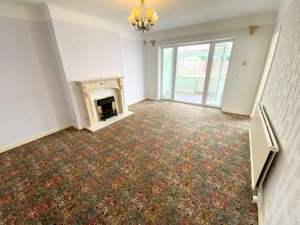 Watchyard Lane, Formby, Liverpool, L37 2 bed semidetached bungalow £